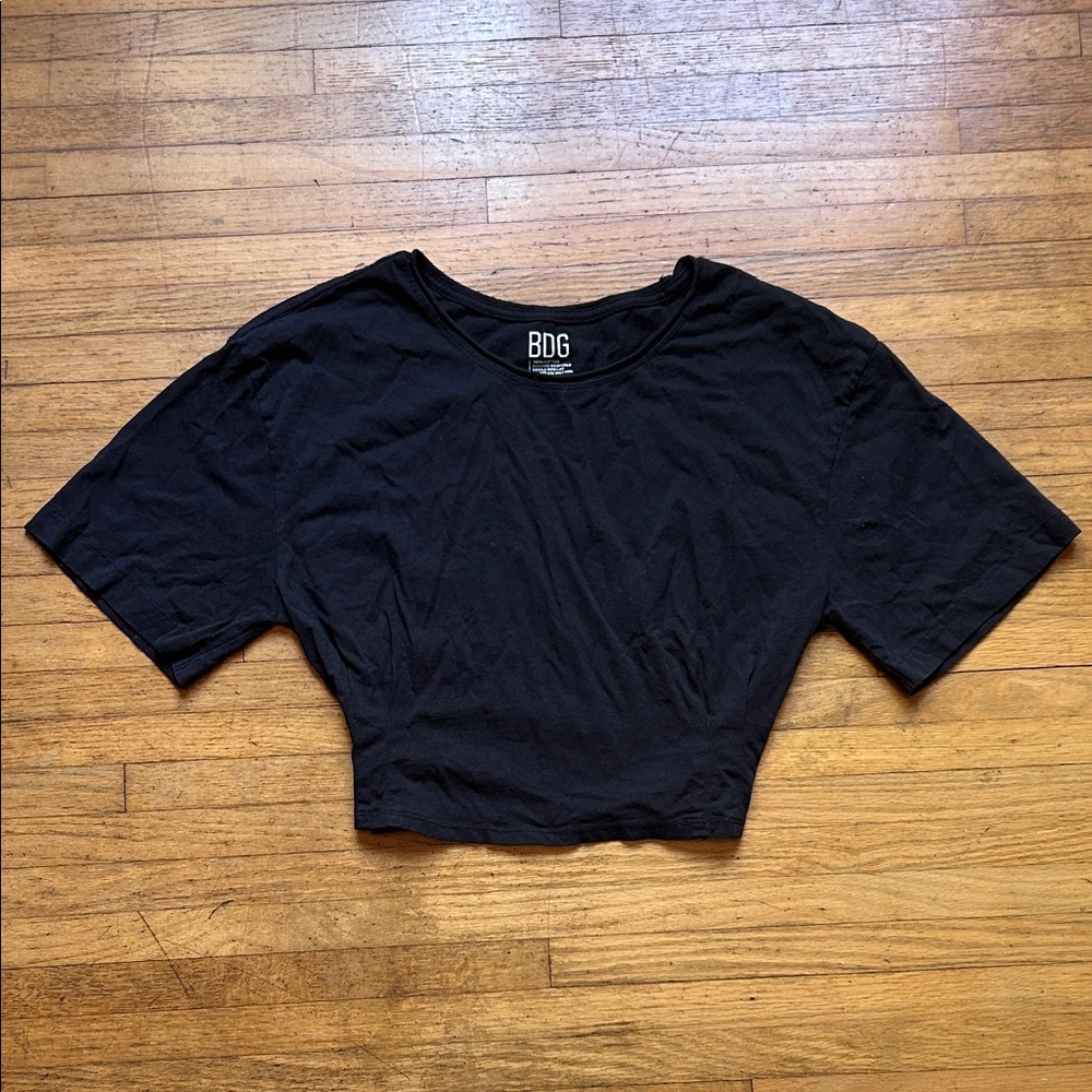 BDG Black Cropped Tee — Relaxed Boxy Crop